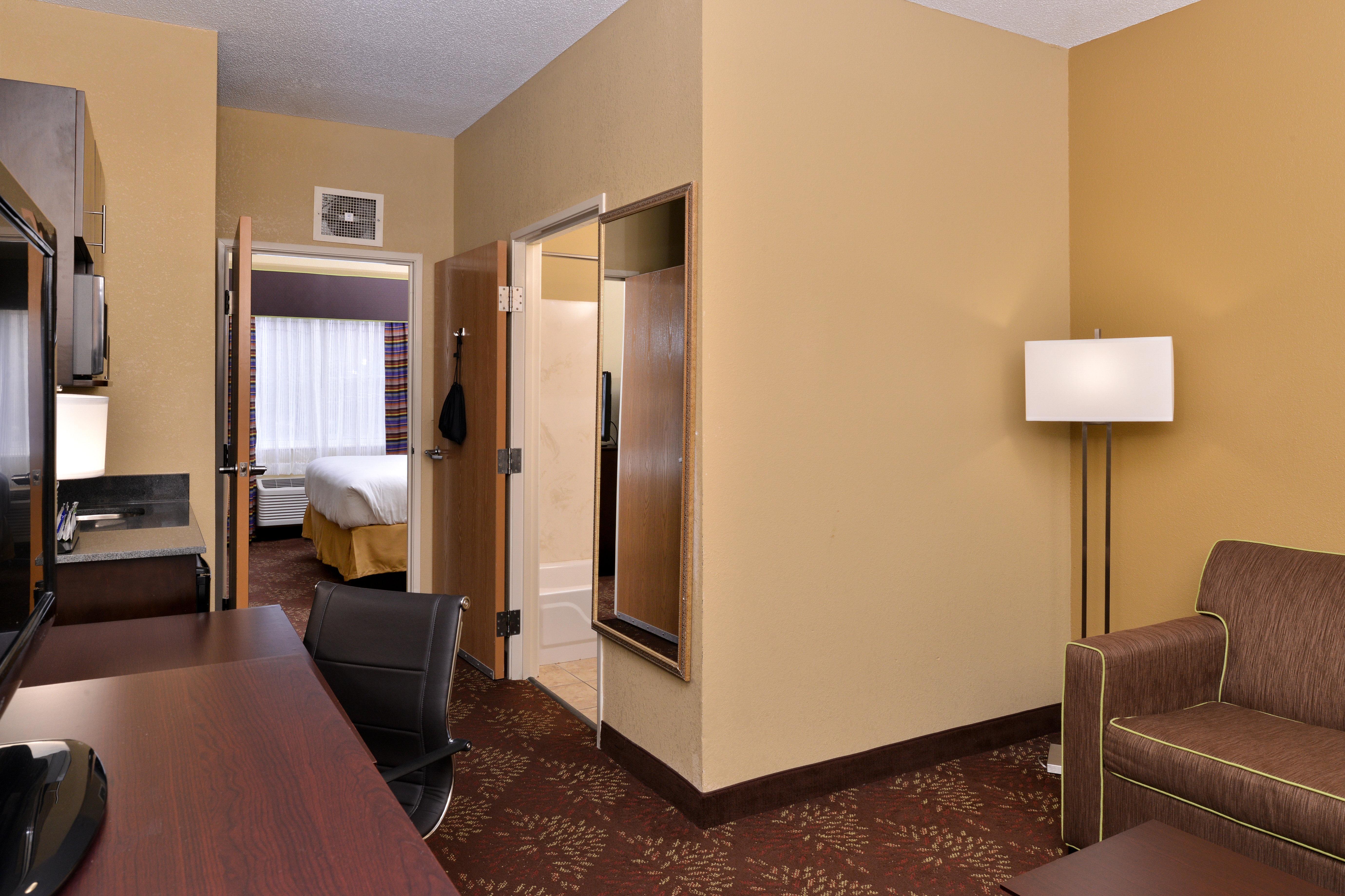 Express & Cincinnati-north/sharonville Hotel