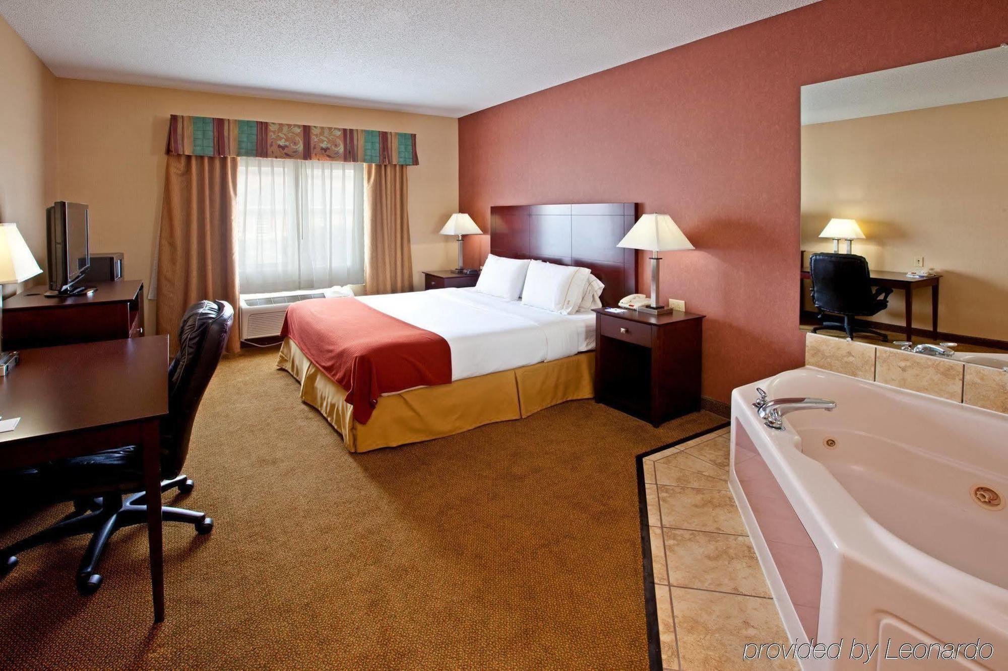 Express & Cincinnati-north/sharonville 3* Sharonville